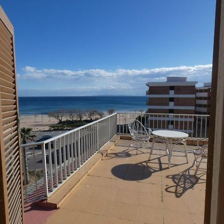Apartmán Atico Con Vista Mar. 50 M De La Playa - Casa Nova 13 Roses Exteriér fotografie