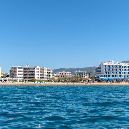 Apartmán Atico Con Vista Mar. 50 M De La Playa - Casa Nova 13 Roses Exteriér fotografie