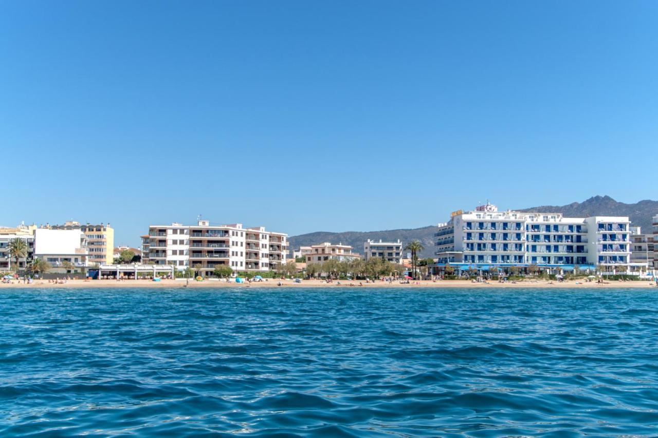 Apartmán Atico Con Vista Mar. 50 M De La Playa - Casa Nova 13 Roses Exteriér fotografie